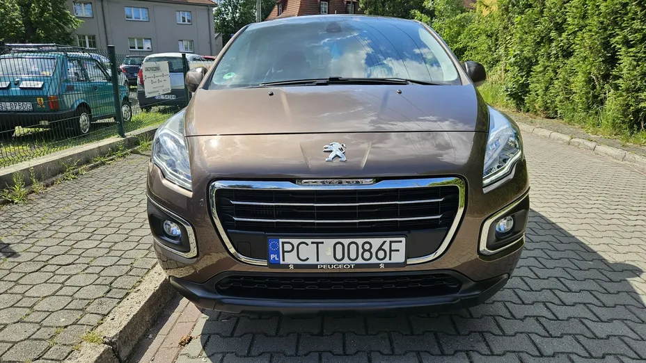 PEUGEOT 3008 -