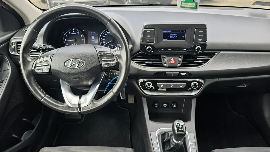 HYUNDAI i30 -