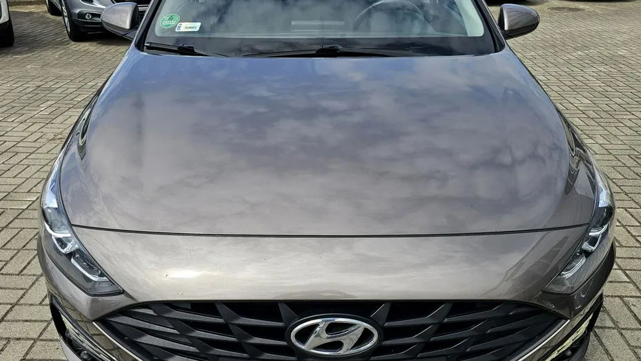 HYUNDAI i30 -