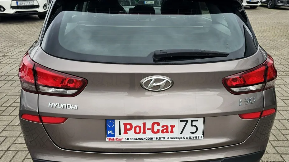 HYUNDAI i30 -