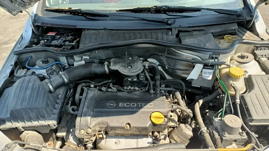 OPEL Corsa -