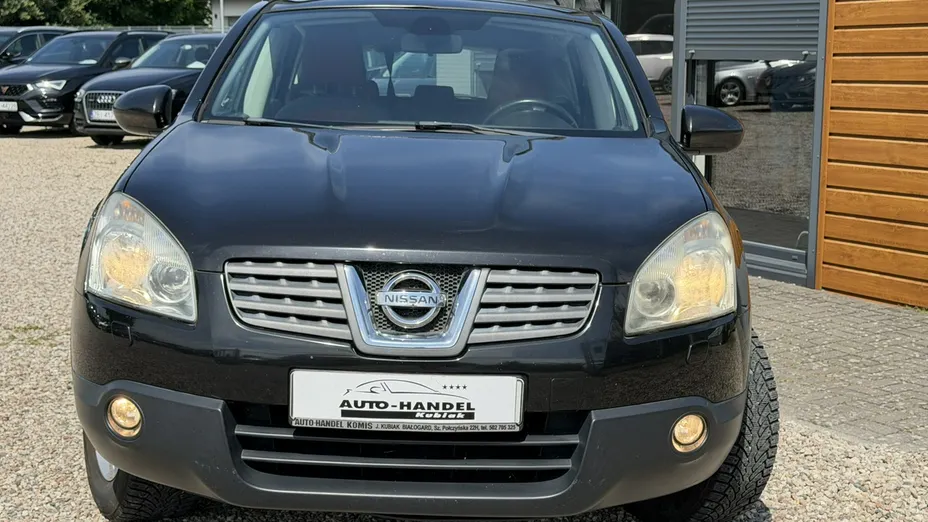 NISSAN Qashqai -