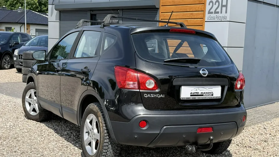 NISSAN Qashqai -
