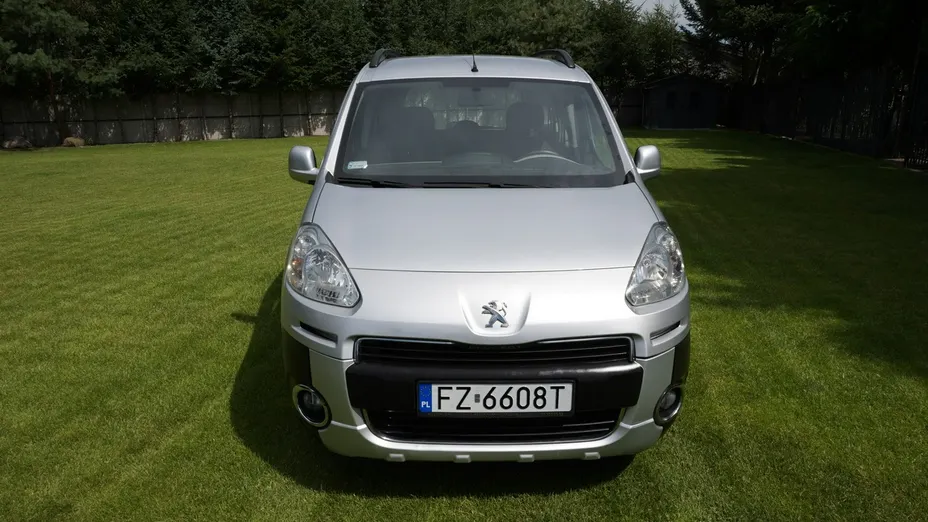 PEUGEOT Partner -