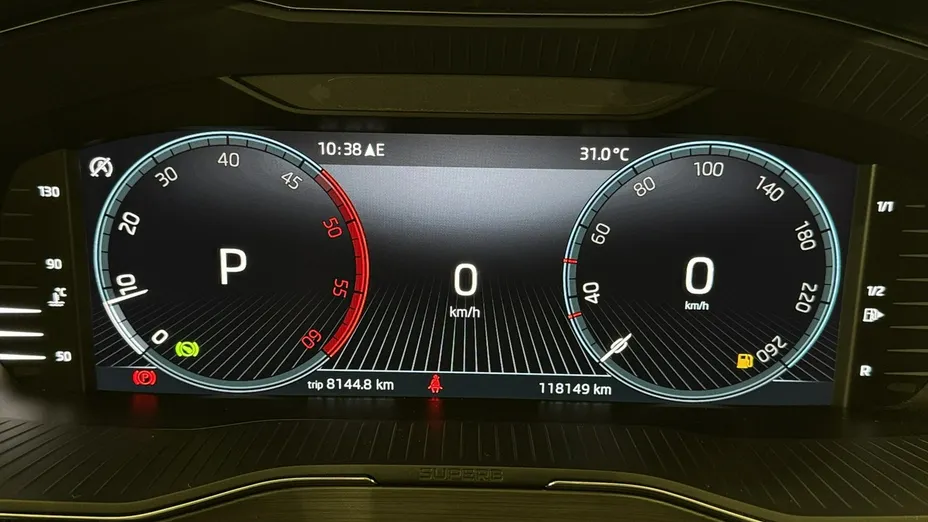 SKODA Superb -
