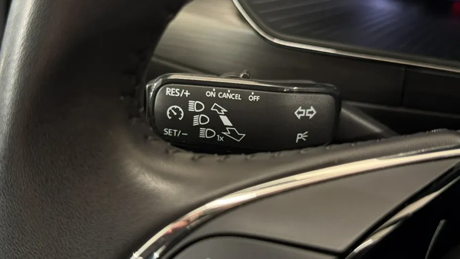SKODA Superb -