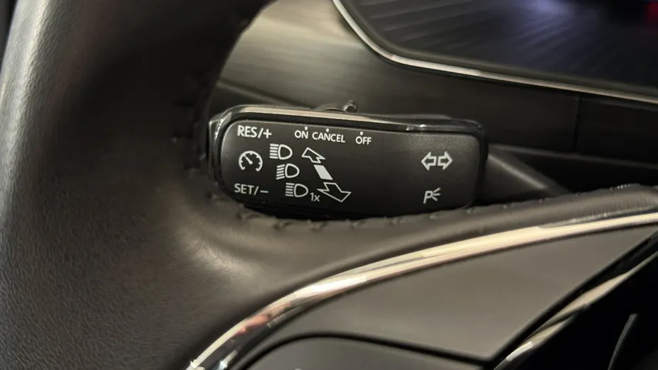 SKODA Superb -
