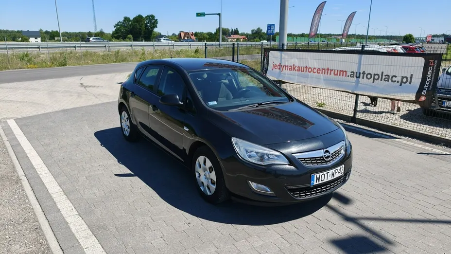 OPEL Astra -