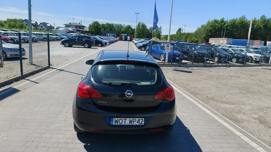 OPEL Astra -