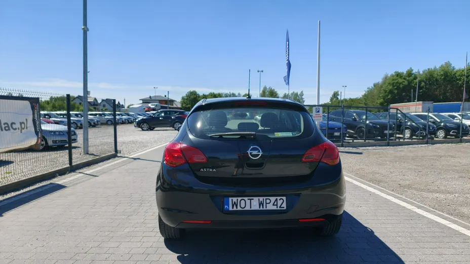 OPEL Astra -