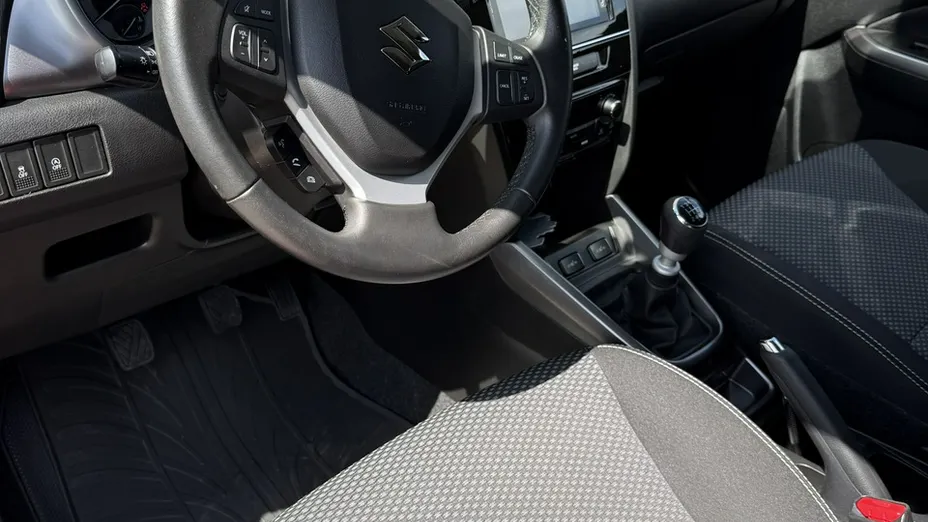 SUZUKI Vitara -