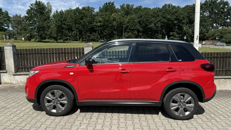 SUZUKI Vitara -