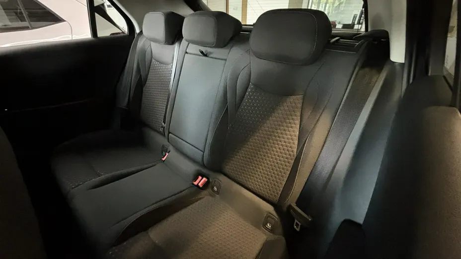 VOLKSWAGEN T-ROC -