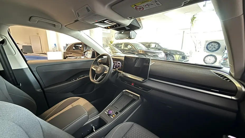 VOLKSWAGEN T-ROC -