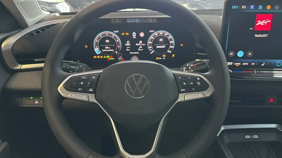 VOLKSWAGEN T-ROC -