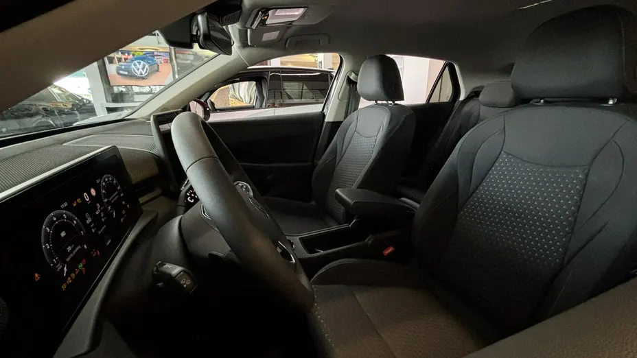 VOLKSWAGEN T-ROC -