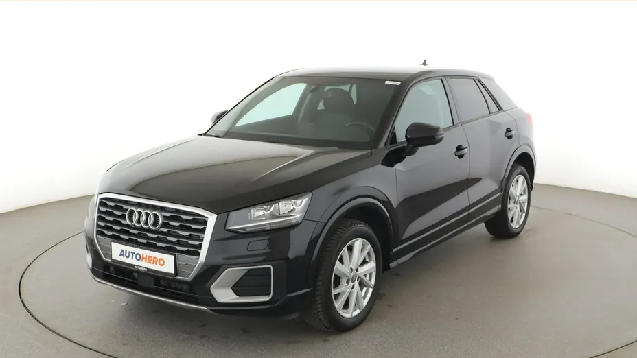 AUDI Q2 -