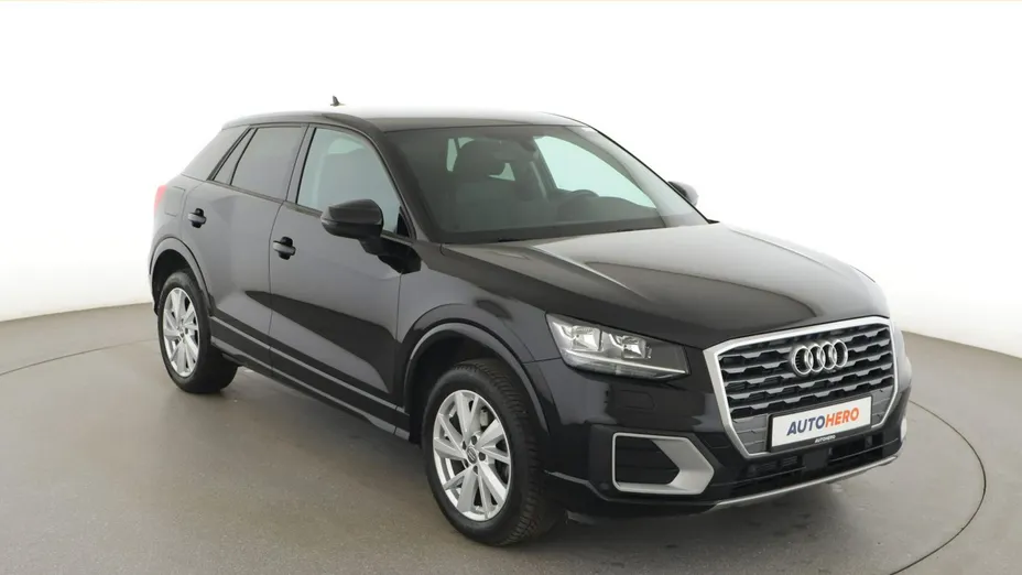 AUDI Q2 -