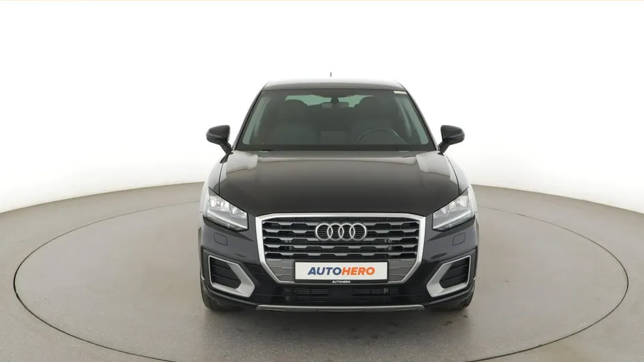 AUDI Q2 -