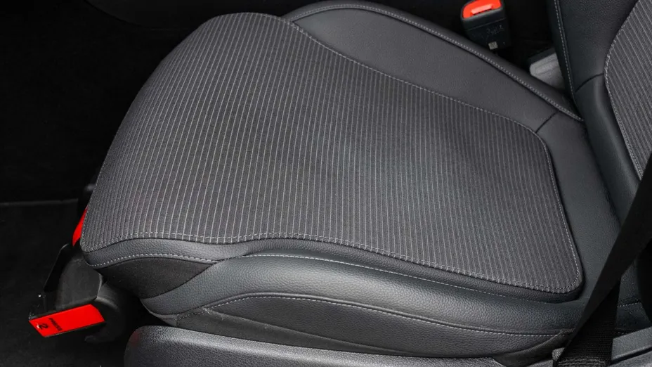 MERCEDES-BENZ C Klasa -