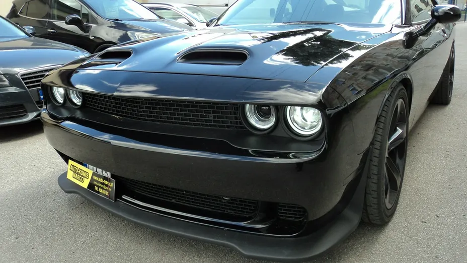 DODGE Challenger -