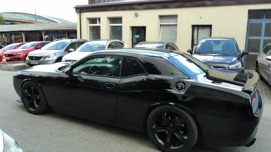 DODGE Challenger -