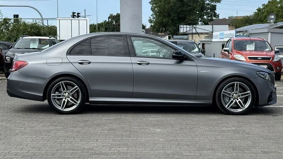 MERCEDES-BENZ E Klasa -