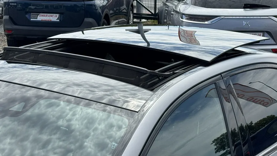 MERCEDES-BENZ E Klasa -
