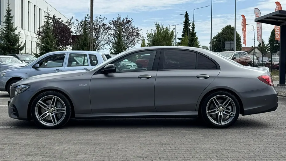 MERCEDES-BENZ E Klasa -