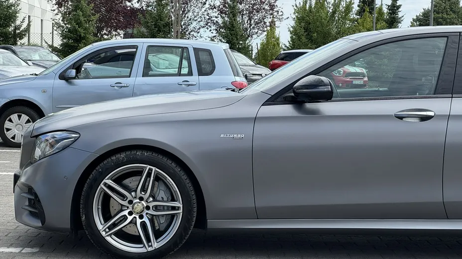 MERCEDES-BENZ E Klasa -
