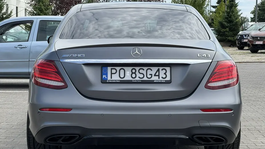 MERCEDES-BENZ E Klasa -