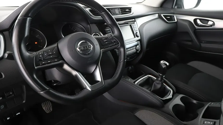 NISSAN Qashqai -
