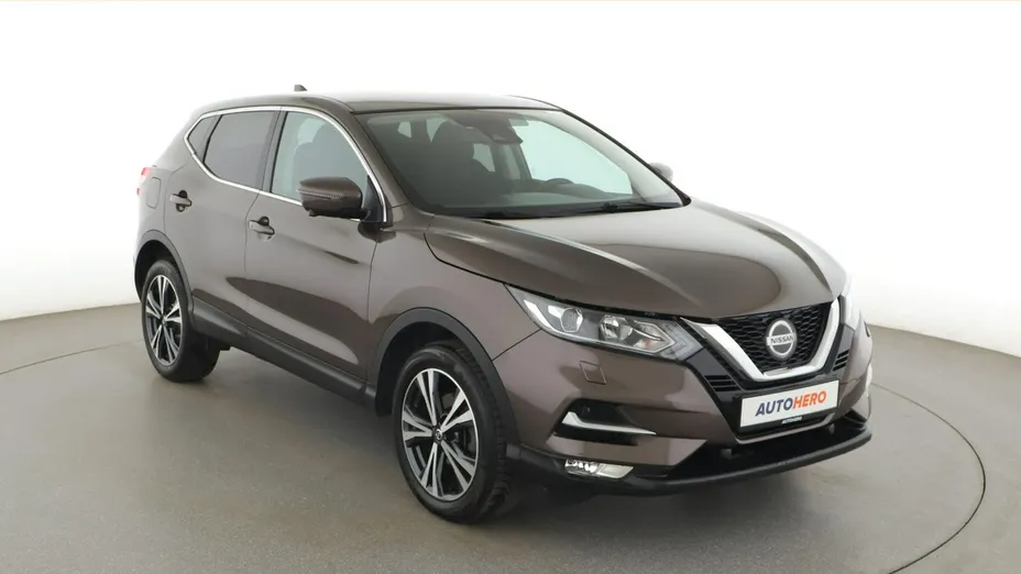 NISSAN Qashqai -
