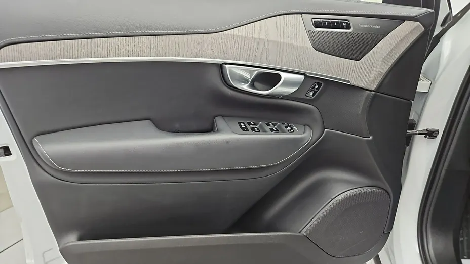 VOLVO XC90 -