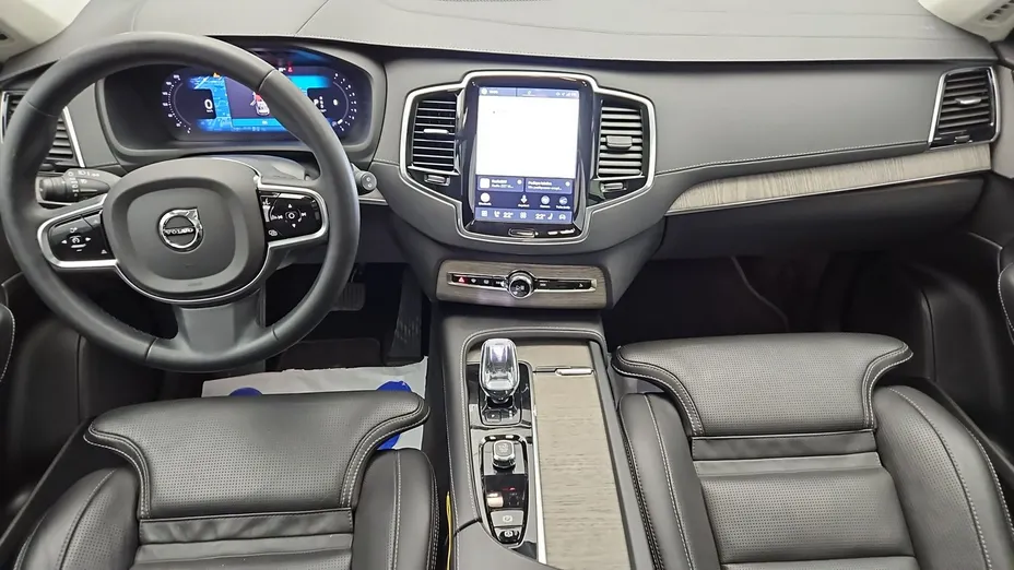 VOLVO XC90 -