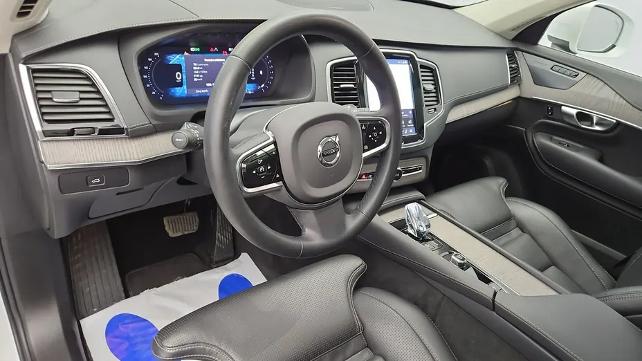 VOLVO XC90 -
