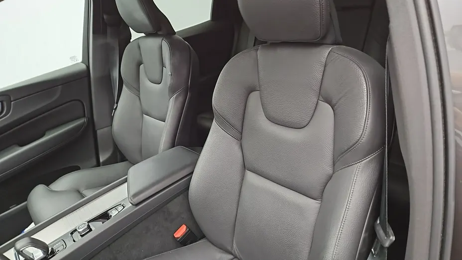 VOLVO XC60 -