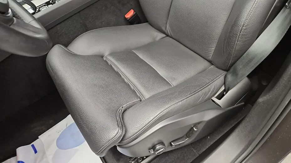 VOLVO XC60 -