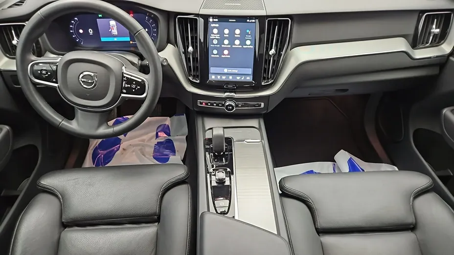 VOLVO XC60 -