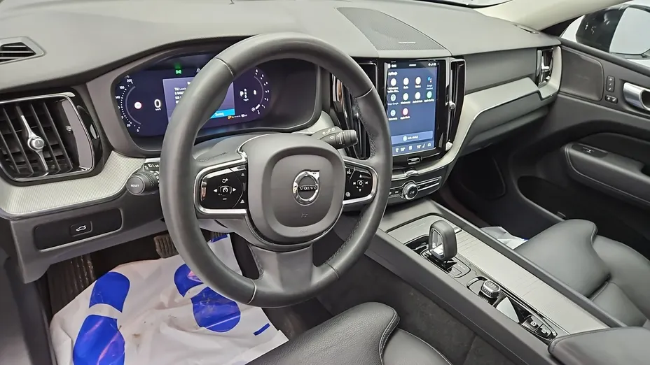 VOLVO XC60 -