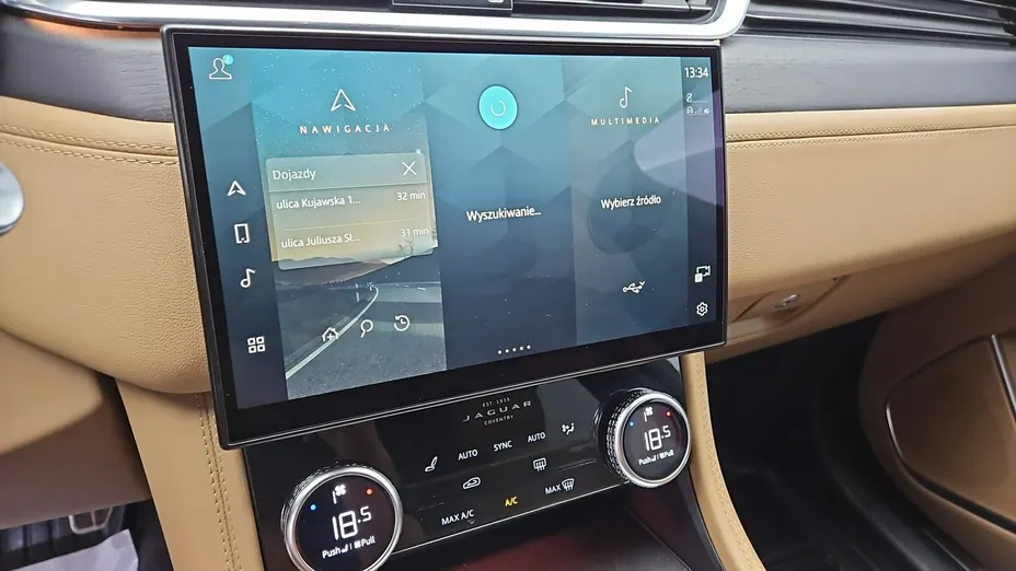JAGUAR F-Pace -
