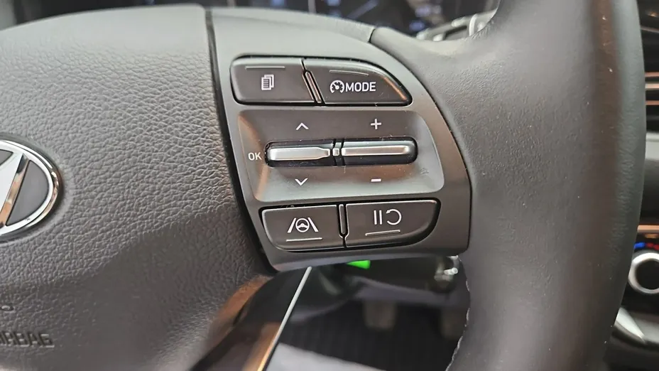 HYUNDAI i30 -