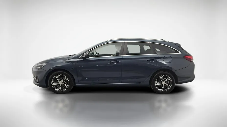 HYUNDAI i30 -