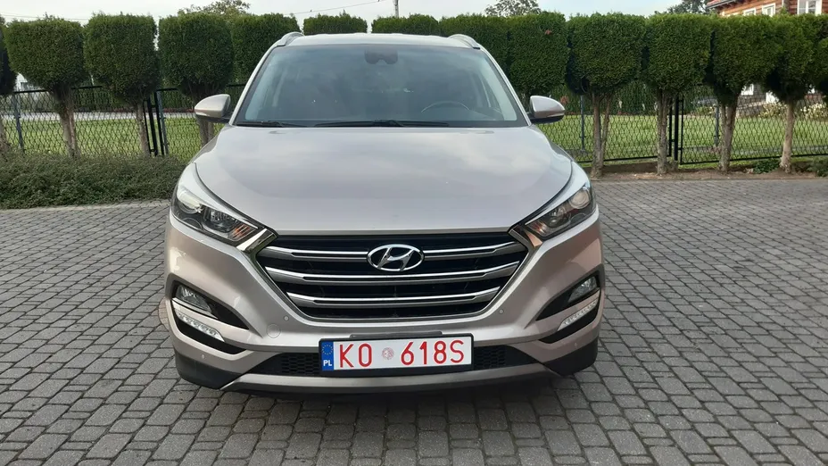 HYUNDAI Tucson -