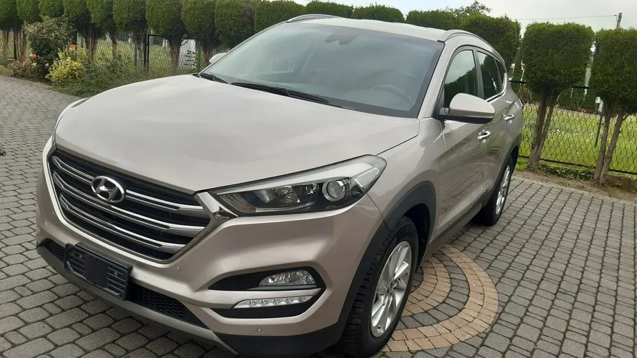 HYUNDAI Tucson -