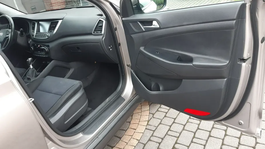 HYUNDAI Tucson -
