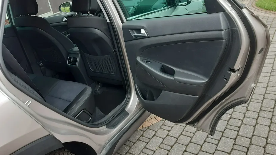 HYUNDAI Tucson -