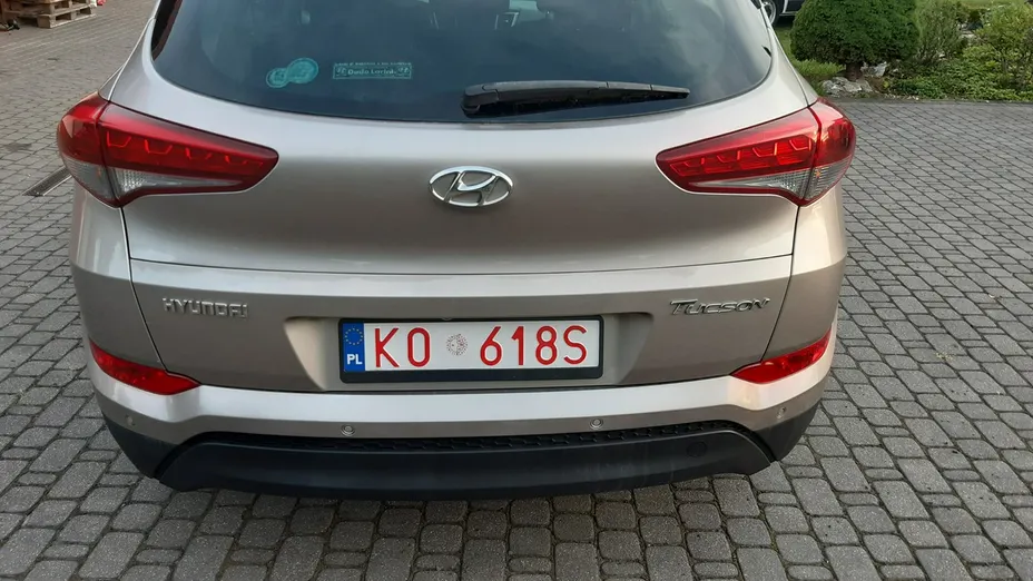 HYUNDAI Tucson -