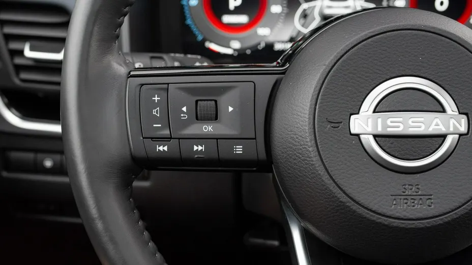 NISSAN Qashqai -