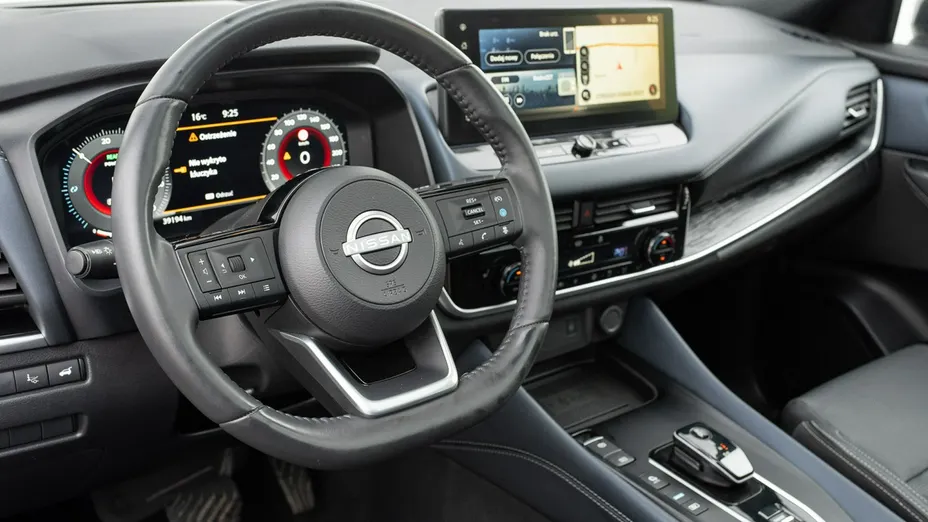 NISSAN Qashqai -